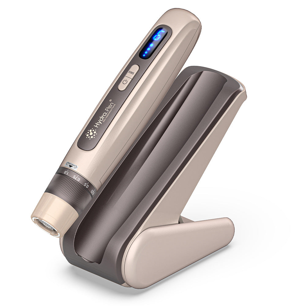 シャンパンゴールドのHydra Pen H5、カートリッジ、保護キャップ、同色のベース